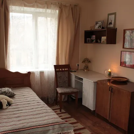 Hudozhnyk House Yaremche
